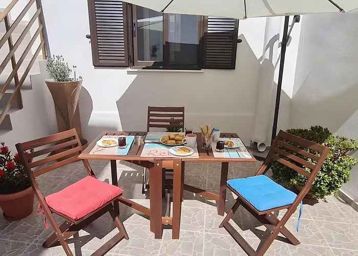 Daire Maria's Heaven House - Old Town Rhodes City