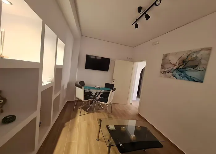 Maria's Heaven House - Old Town Daire